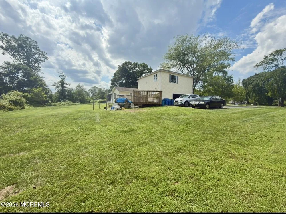24 Beardslee Road Millstone, NJ 08844