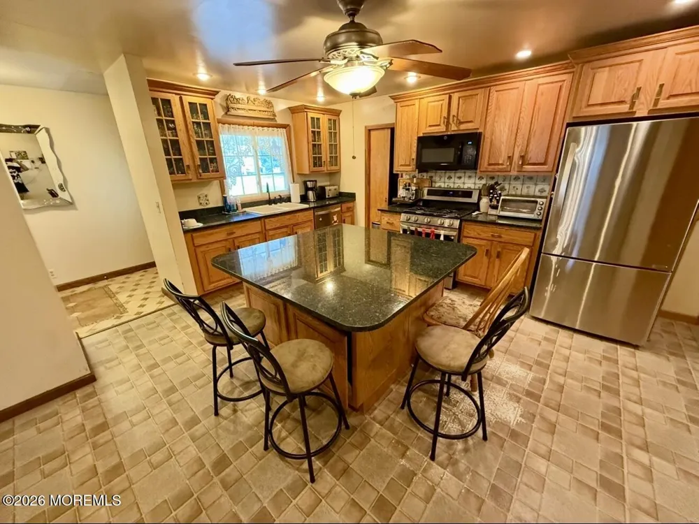 24 Beardslee Road Millstone, NJ 08844