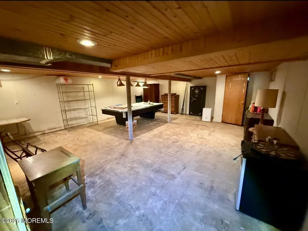 24 Beardslee Road Millstone, NJ 08844