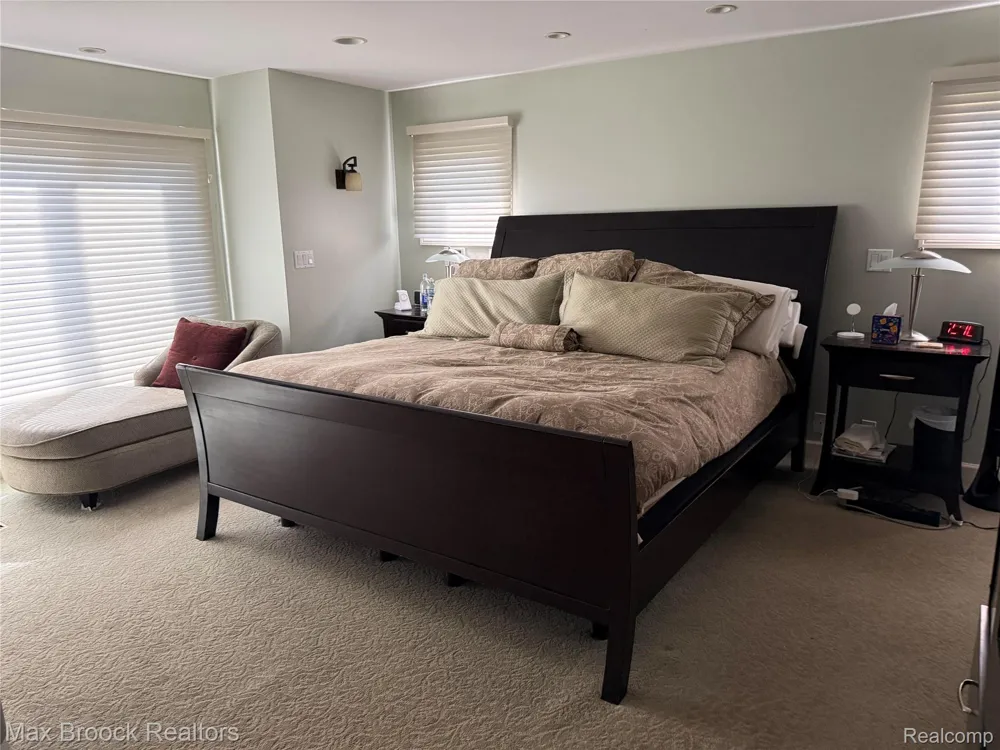 3958 Winterset Court West Bloomfield Charter Township, MI 48323