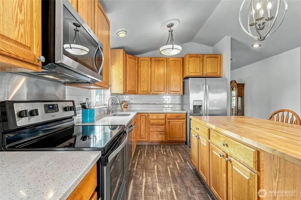 727 SE Magnoni Drive College Place, WA 99324