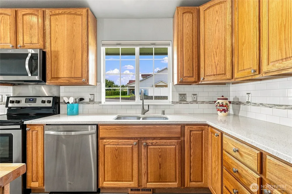 727 SE Magnoni Drive College Place, WA 99324
