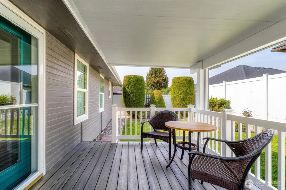 727 SE Magnoni Drive College Place, WA 99324