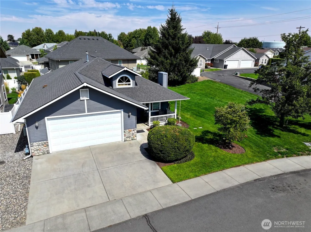 727 SE Magnoni Drive College Place, WA 99324