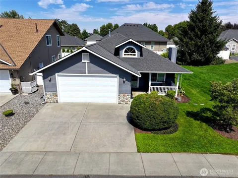 727 SE Magnoni Drive