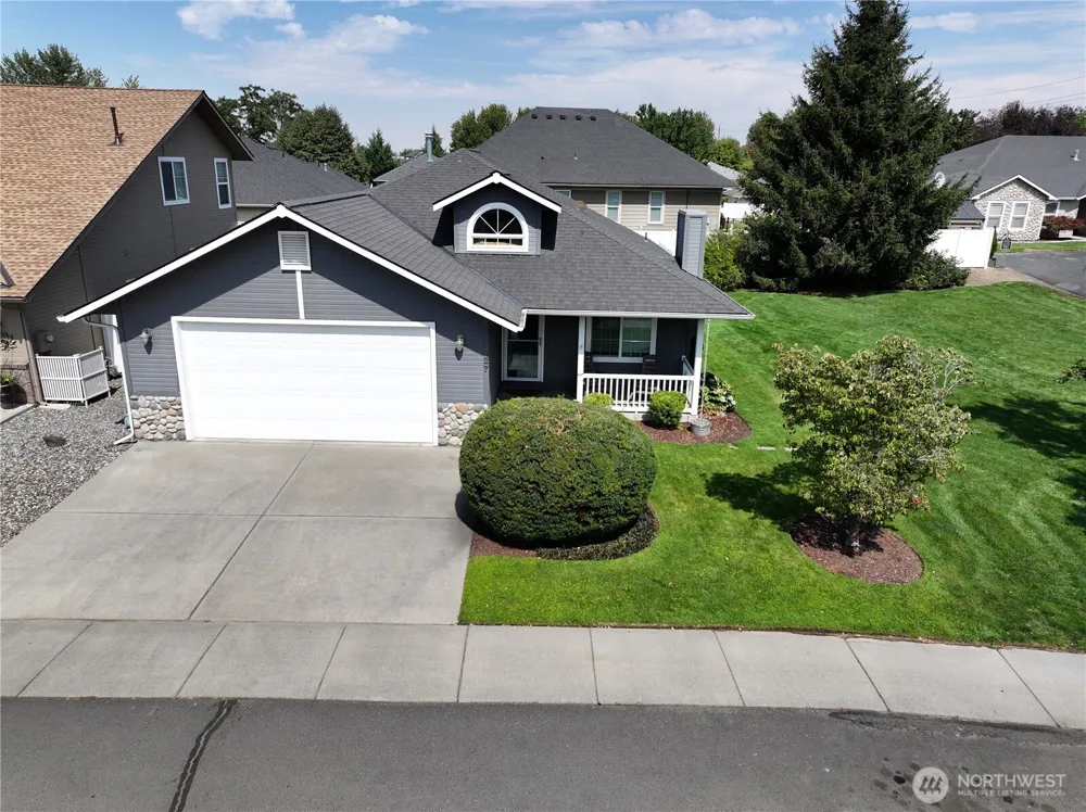 727 SE Magnoni Drive College Place, WA 99324