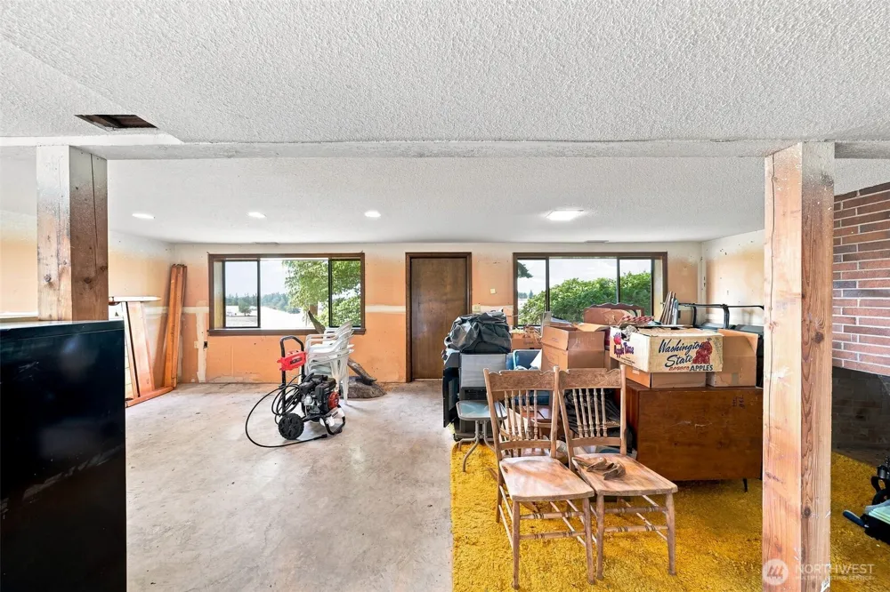 18916 SE 440th Street Enumclaw, WA 98022
