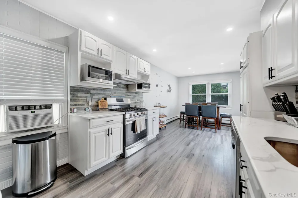 19 Westmoreland Road Merrick, NY 11566