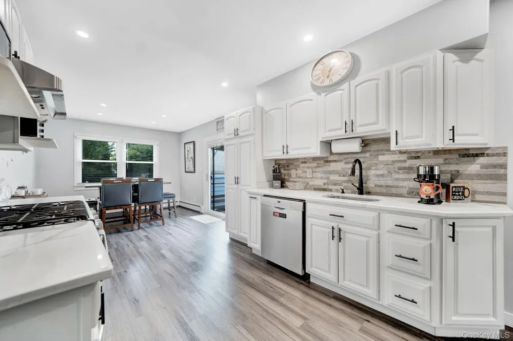 19 Westmoreland Road Merrick, NY 11566