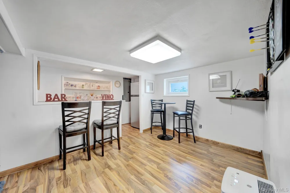 19 Westmoreland Road Merrick, NY 11566