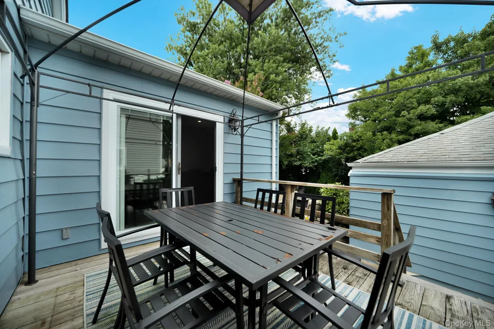 19 Westmoreland Road Merrick, NY 11566