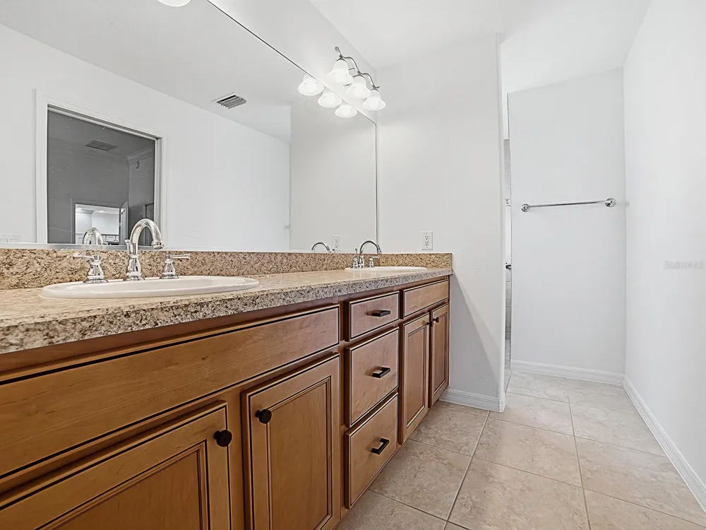 2445 BUTTONWOOD RUN The Villages, FL 32162