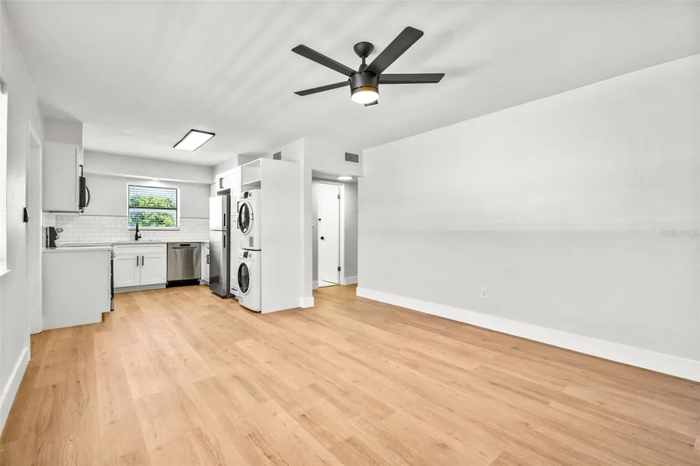 300 S NIMBUS AVENUE #3 Clearwater, FL 33765