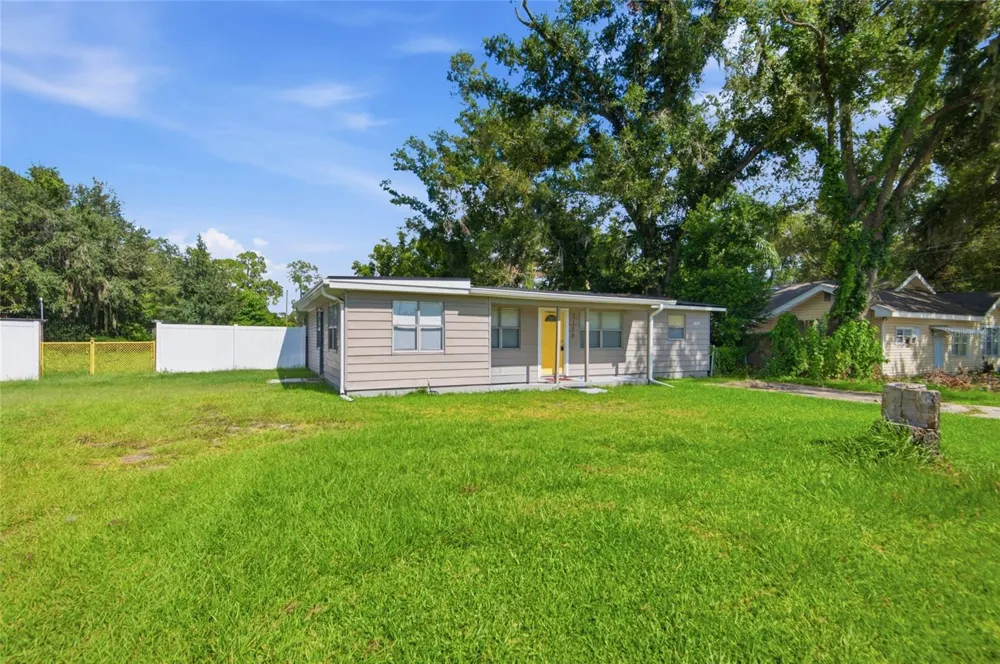 1150 PLATEAU AVENUE Lakeland, FL 33815