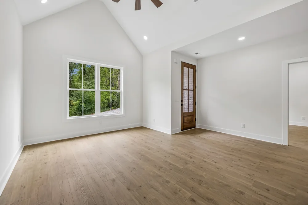 200 Wallace St Cumberland City, TN 37050