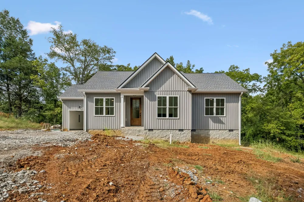 200 Wallace St Cumberland City, TN 37050
