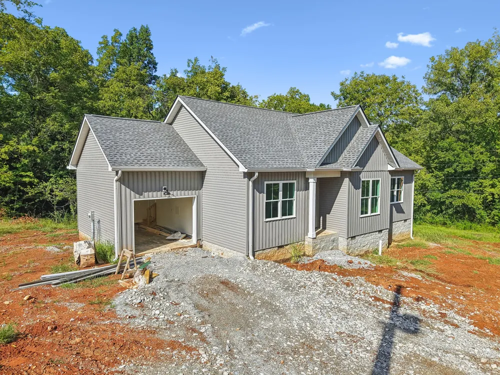 200 Wallace St Cumberland City, TN 37050