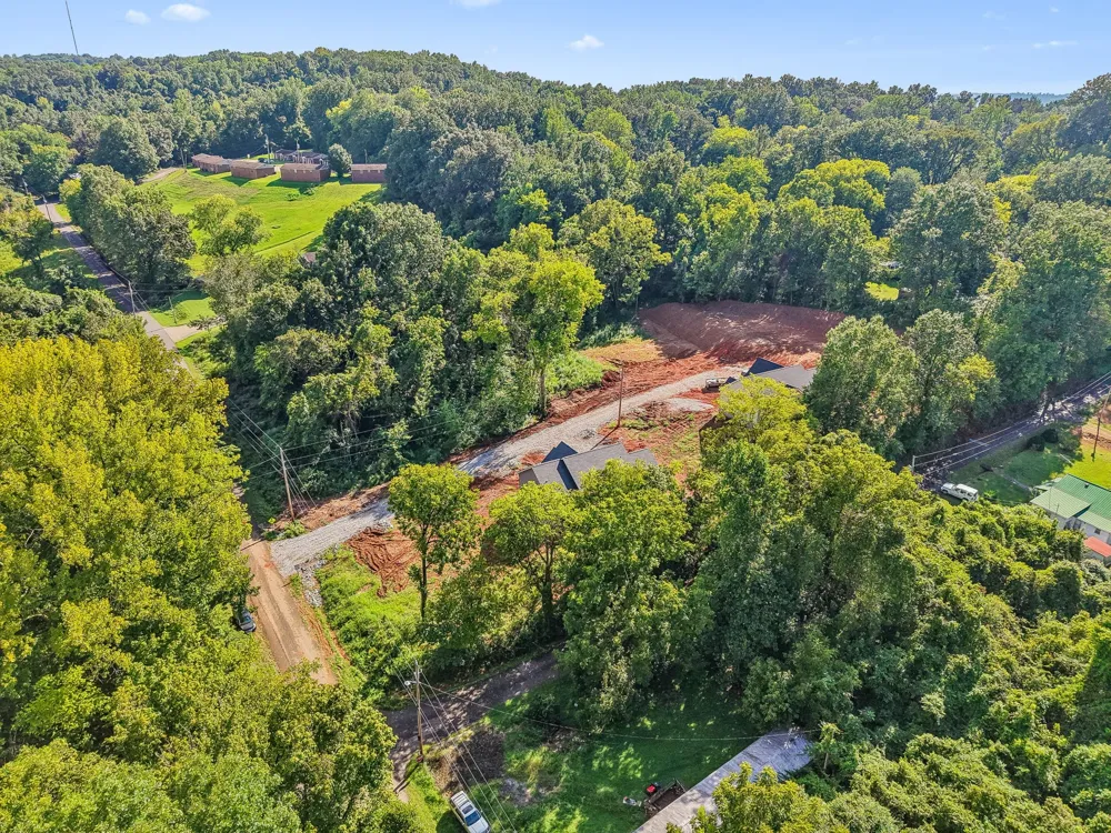 200 Wallace St Cumberland City, TN 37050