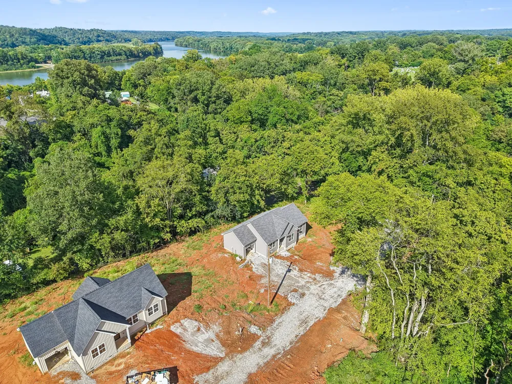 200 Wallace St Cumberland City, TN 37050