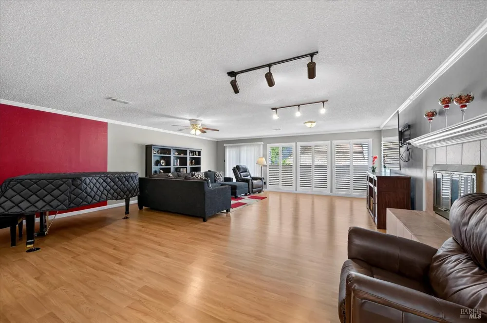 228 Valencia Street Vallejo, CA 94591