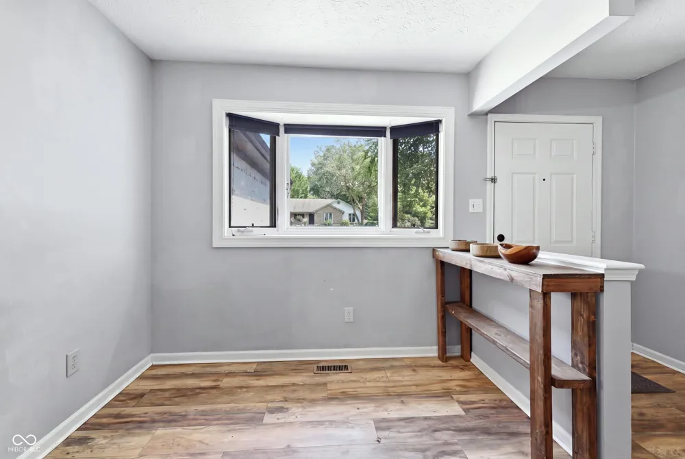1018 Kingsway Drive Avon, IN 46123