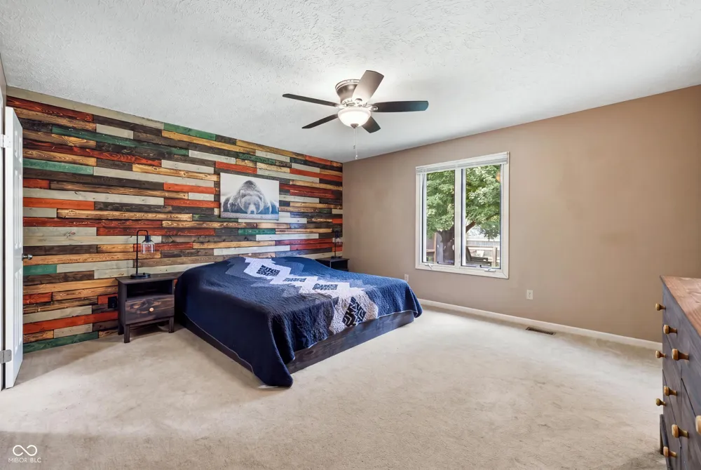 1018 Kingsway Drive Avon, IN 46123