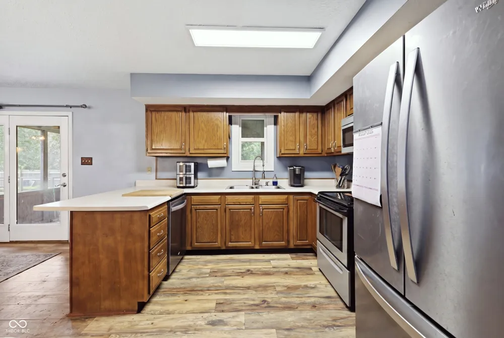 1018 Kingsway Drive Avon, IN 46123