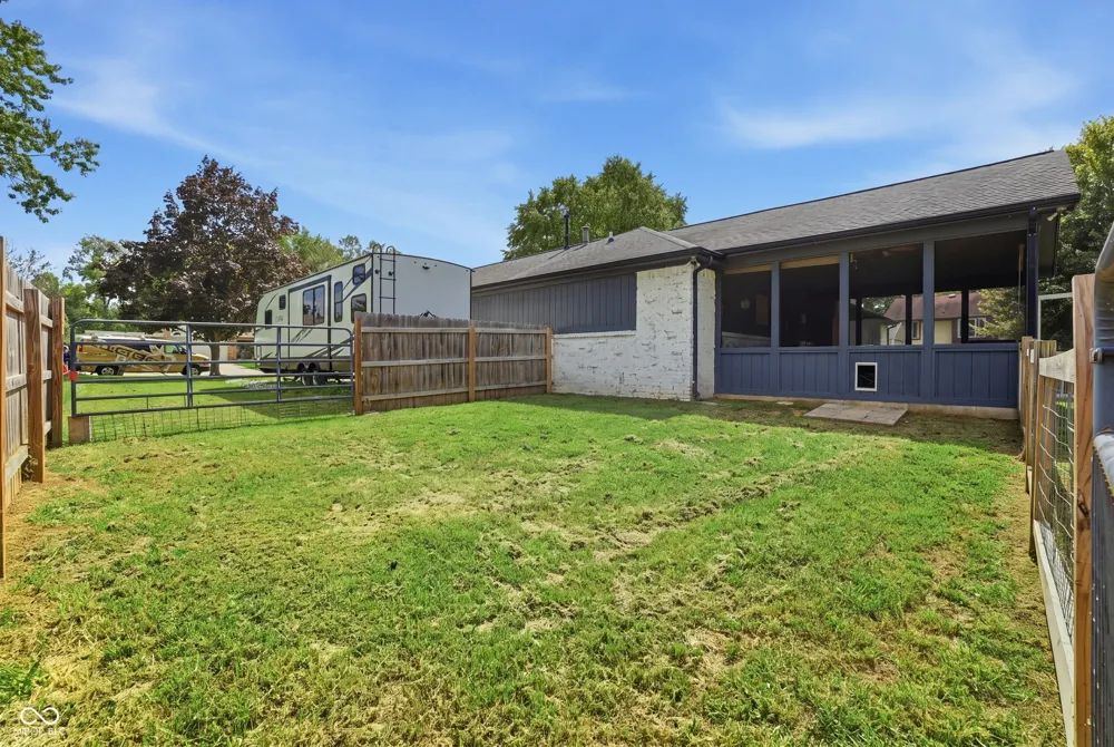 1018 Kingsway Drive Avon, IN 46123