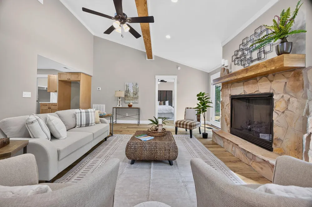 2320 Collins Lane Soddy Daisy, TN 37379