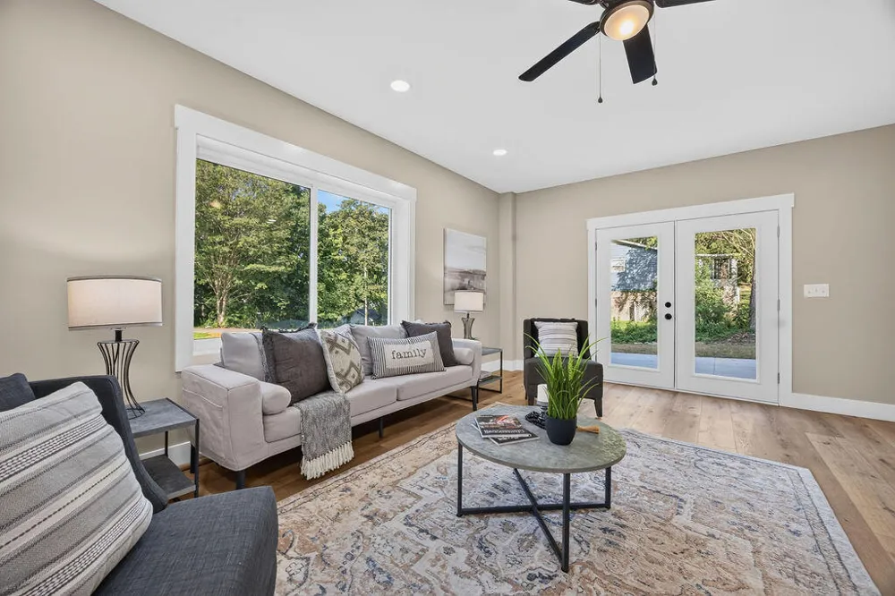 2320 Collins Lane Soddy Daisy, TN 37379