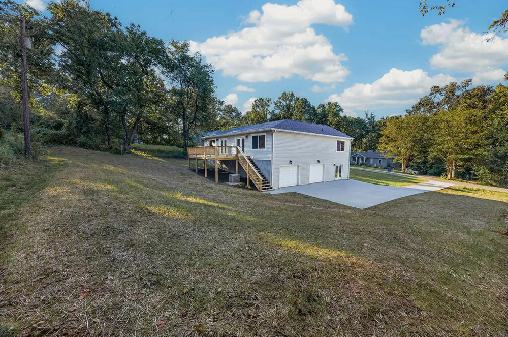 2320 Collins Lane Soddy Daisy, TN 37379