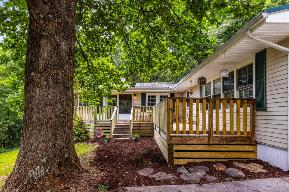 224 W Walden Circle Soddy Daisy, TN 37379