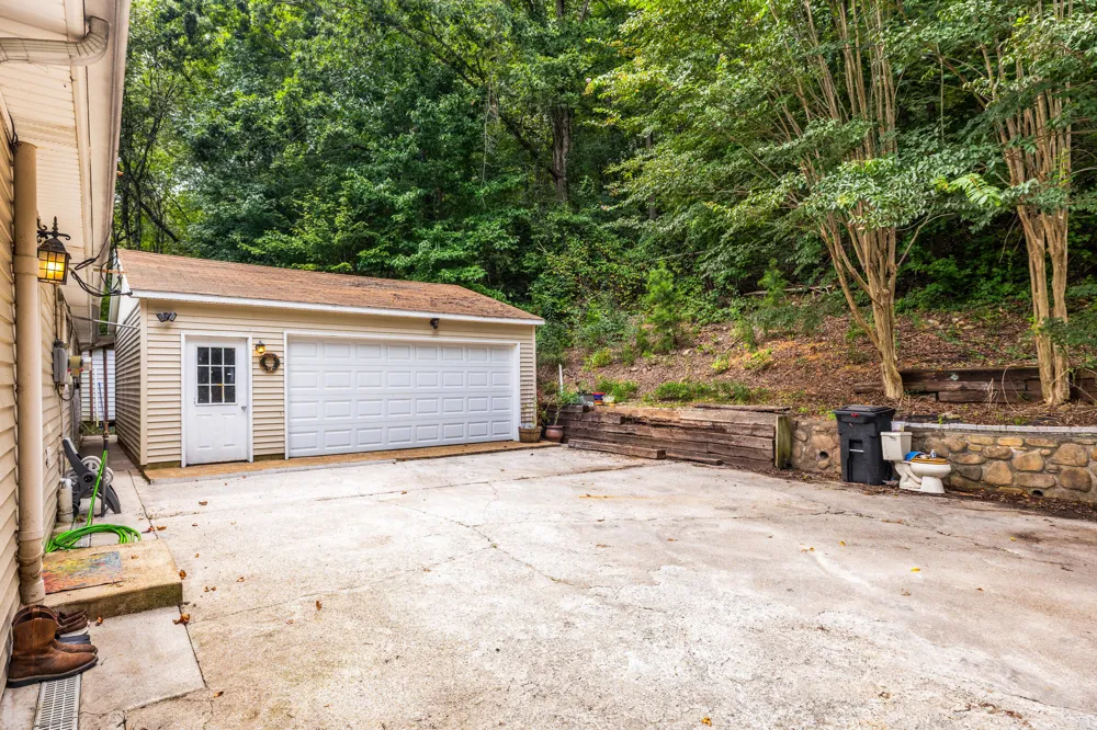 224 W Walden Circle Soddy Daisy, TN 37379