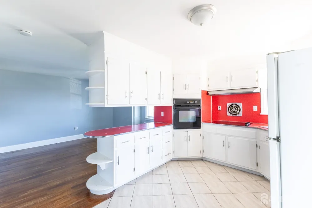 187 Main Street #2-F Woodbridge Proper, NJ 07095