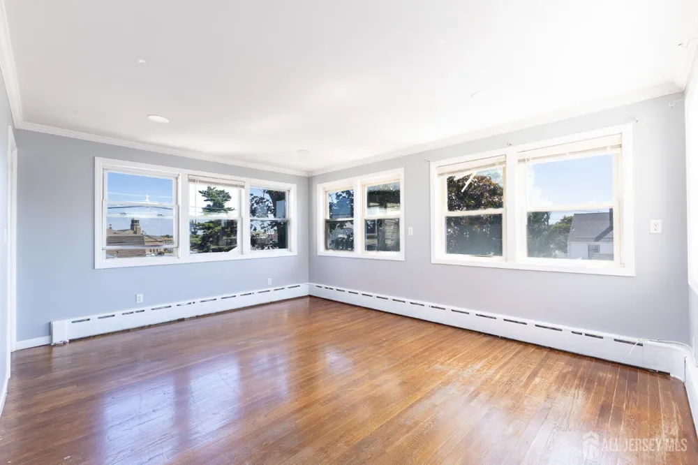 187 Main Street #2-F Woodbridge Proper, NJ 07095