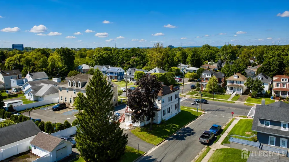 187 Main Street #2-F Woodbridge Proper, NJ 07095