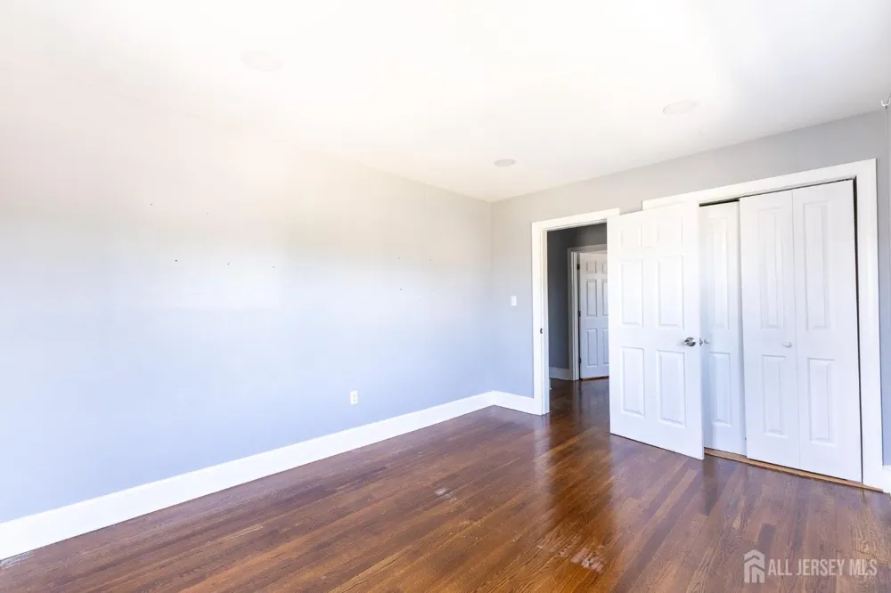 187 Main Street #2-F Woodbridge Proper, NJ 07095