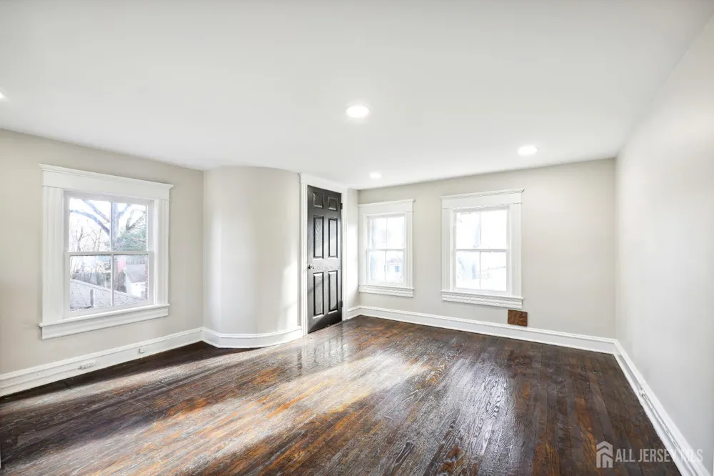 110 Charles Street Old Bridge, NJ 08857