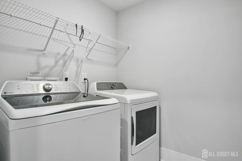 723 Station Road Dunellen, NJ 08812