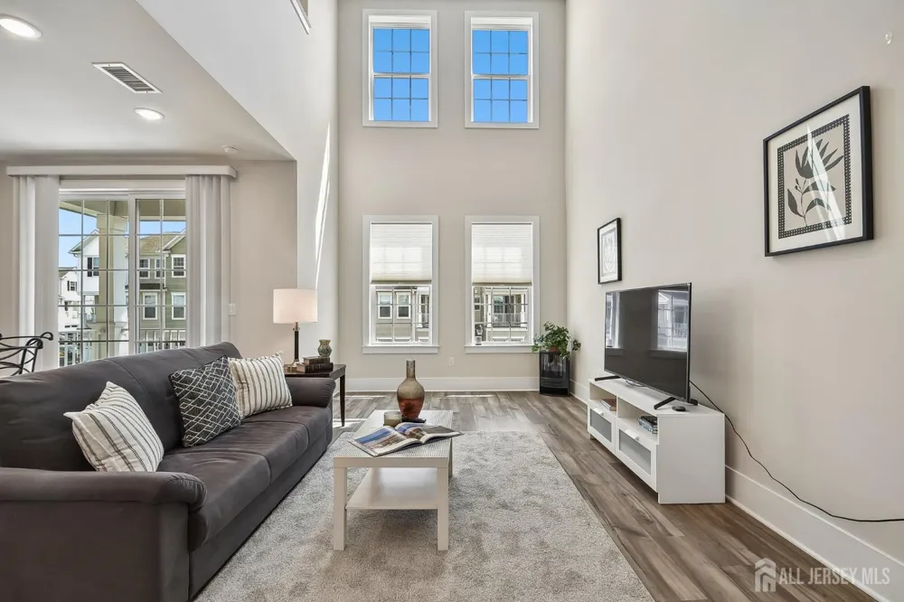 723 Station Road Dunellen, NJ 08812