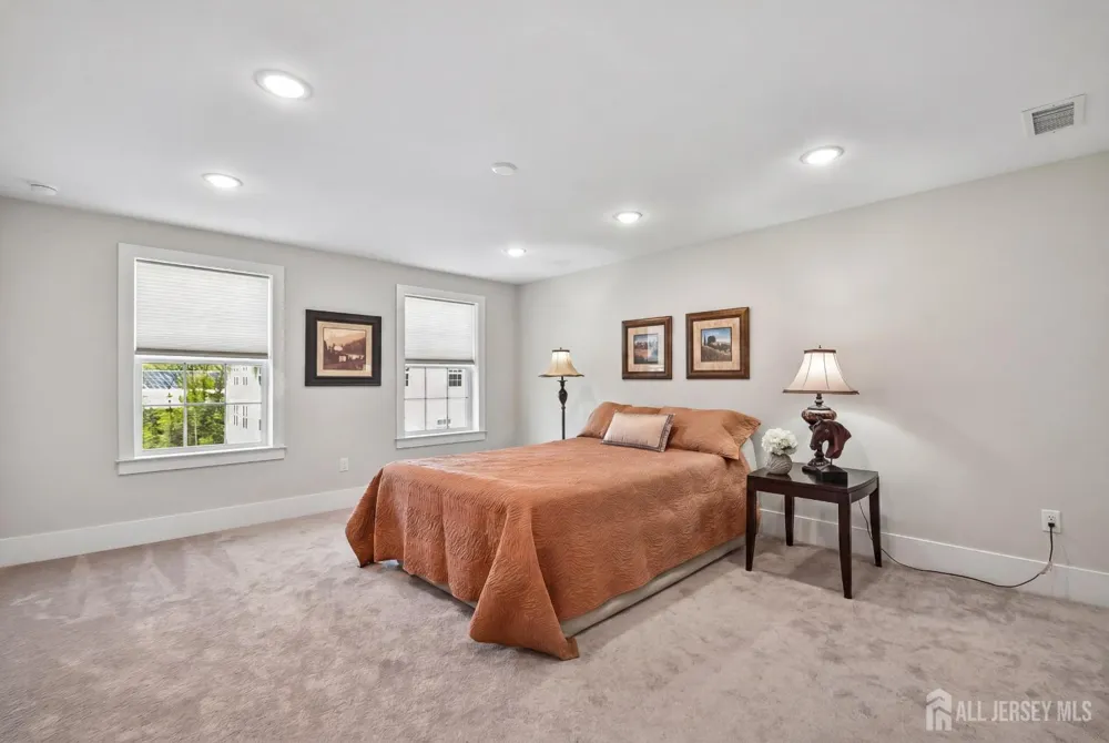 723 Station Road Dunellen, NJ 08812