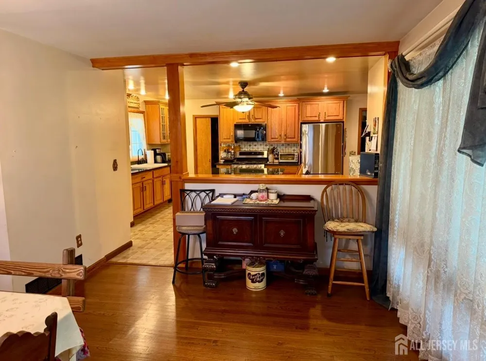 24 Beardslee Road Franklin Twsp, NJ 08844