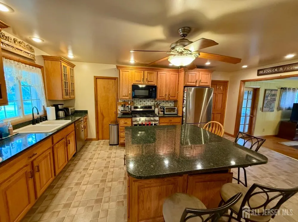 24 Beardslee Road Franklin Twsp, NJ 08844
