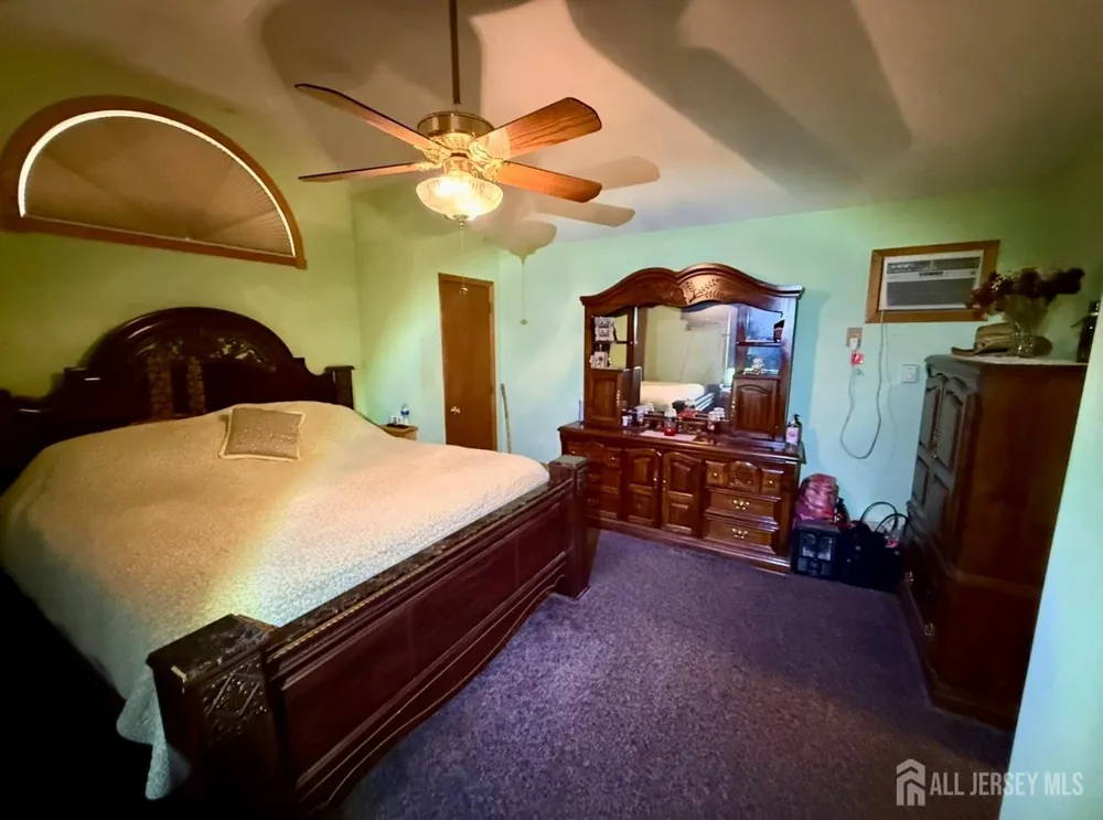 24 Beardslee Road Franklin Twsp, NJ 08844