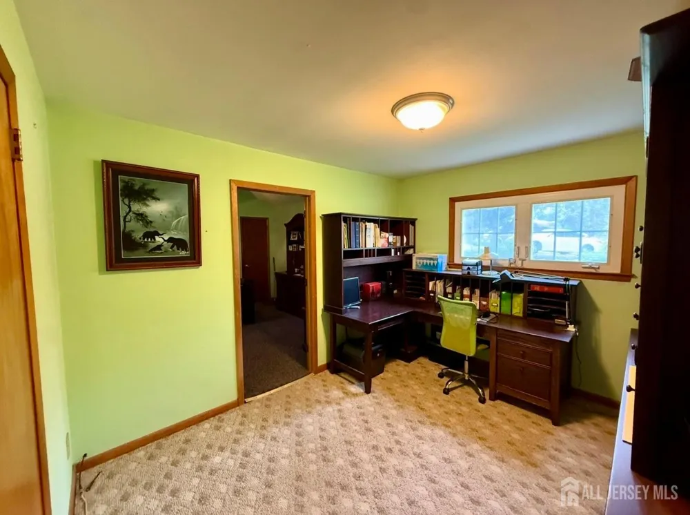 24 Beardslee Road Franklin Twsp, NJ 08844