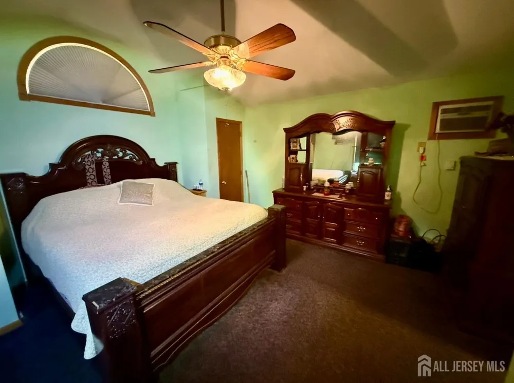 24 Beardslee Road Franklin Twsp, NJ 08844