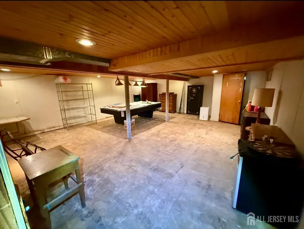 24 Beardslee Road Franklin Twsp, NJ 08844