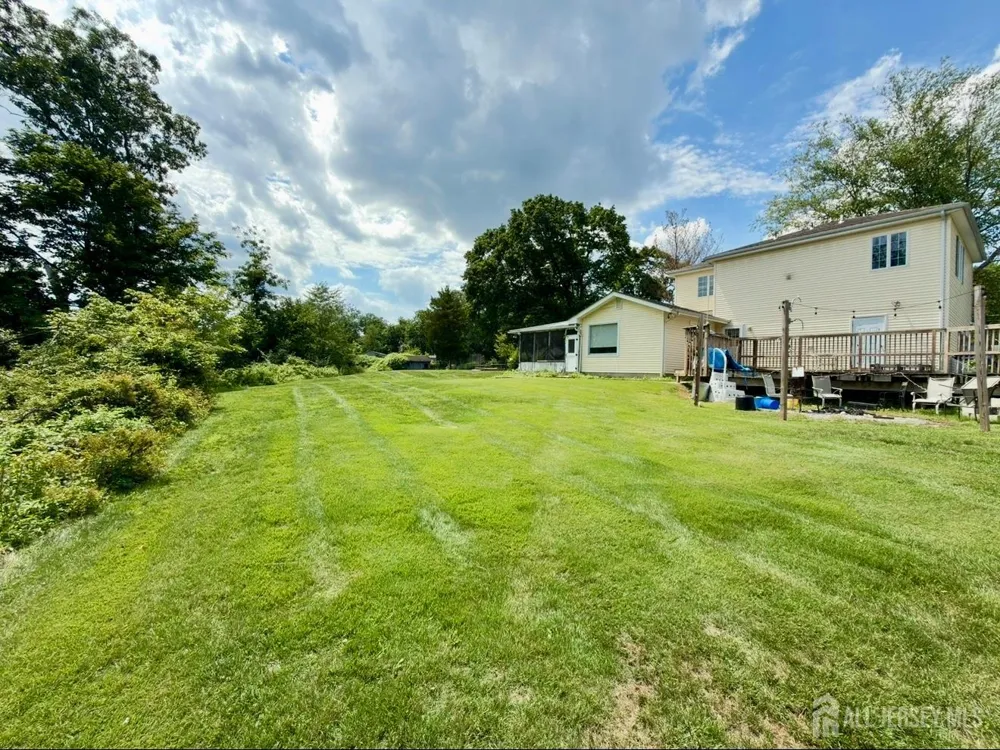 24 Beardslee Road Franklin Twsp, NJ 08844