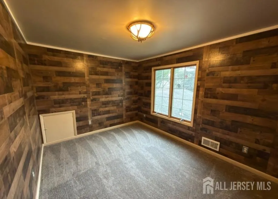 24 Beardslee Road Franklin Twsp, NJ 08844