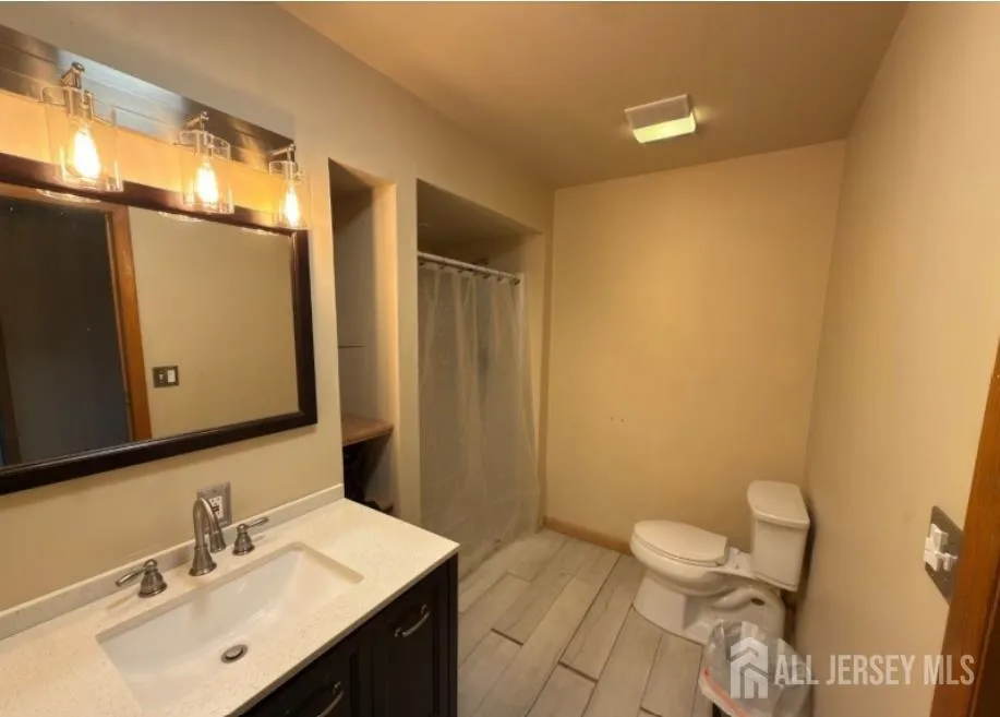 24 Beardslee Road Franklin Twsp, NJ 08844